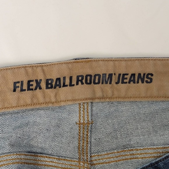 NWOT Duluth Trading Flex Ballroom Weekender Jeans Denim - 48x30 Trim Fit - Picture 5 of 8